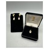 14kt Diamond And Pearl Pendant (1gtw) And Fashion
