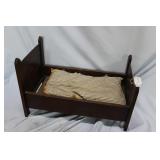 Youth Baby crib with feather mattress