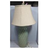 Porcelain fishnet contemporary table lamp