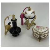 Three porcelain pieces - music box, Old English