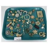 Tray costume brooches art deco incl