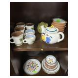 Stangl dinnerware of assorted patterns Fruit &