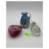 heart paperweight, strawberry & iridescent to