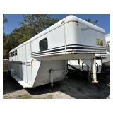 2005 K&K trailers 4 stall 21