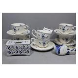 Noritake 6 cup and 5 saucer Craftone China; Blue a