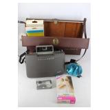 Polaroid Automatic 330 Land Camera w/ original Man