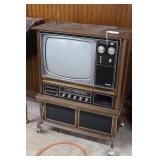 Vintage Admiral SS 880 Mini Combo TV/Stereo and tr