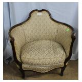 Early 20th Century Barrel-shaped Armchair with Vin