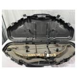 Grizzly Supreme bow with 30ï¿½ draw in case