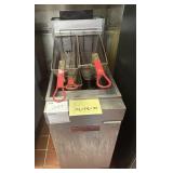 Vulcan double basket fryer with 3 baskets