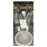 plastic Stock pot with 4 spatulas, 3 tongs, 3 kniv
