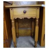 Single-drawer side table with turned legs