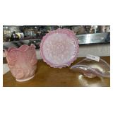 3 pcs pink art glass incl: 2 Fenton