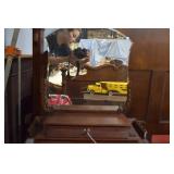 Mahogany dresser top gentlemen's box with beveled