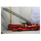 Rossmoyne Fire Engine toy with extension ladder