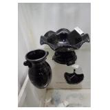 Black Glass Ruffled punchbowl on stand, Black Amet