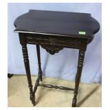 Rectangular lamp table