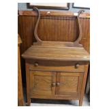 Oak Washstand with towel rack - 31' x 20.5' x 48'