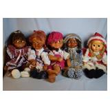 Five wooden Naber dolls