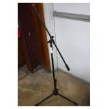 Quick Lock microphone stand