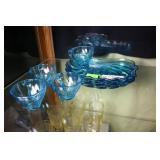 Luncheon set in blue service for 4