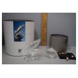 Two Swarovski figures in box - Whale & floral trin