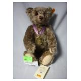 2006 Steiff Collector bear with adjustable arms &
