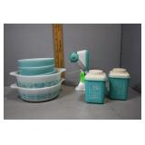 Pyrex blue and white handled pots, four hazel atla