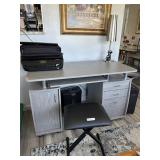 Contemporary 3-drawer computer desk with stand