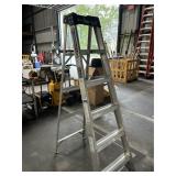 Louisville 6' alum step ladder