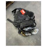 DeWalt dual tool bag padded waist belt