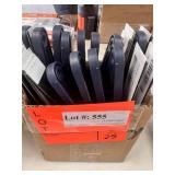 25X$ Warner 1 1/4' stiff putty knives