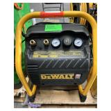 DeWalt air compressor performance