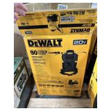 2X$ DeWalt Lithium-ion powered backpack sprayer