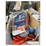 Assorted Tools: pressure gauges