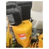 DeWalt upright portable air compressor Damaged