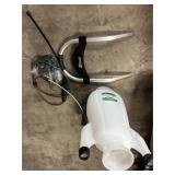 Scott manual pump sprayer lightly used