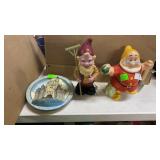 4pc 3D Disney Cinderella castle Plate, Gnome,