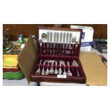 Wm. Rodgers silver plate dinnerware set w/ case,