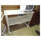 Single Shelf Bookstand W/ Off White Paint