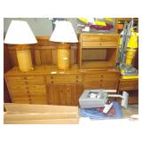 Br Set In Oak Finish W/ Dresser, 2 Nightstands, 2