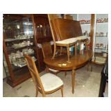 69X45 Oak Dr Set W/6 Chairs & 2 Leaves
