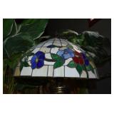 Leaded glass table lamp