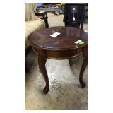 Circular End/Occasional Table w/ Cherry Finish