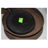 3cast iron skillets and #8 SK fry pan.Incl