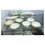 Hall Autumn a Leaf dinner ware including 6 cream