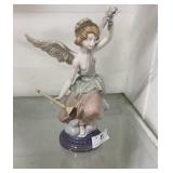 Lladro angel with Clarenet 11" H