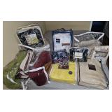 Linens Throw Blankets Tablecovers