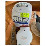Oster Bread Maker& Toastmaster Waffle Maker