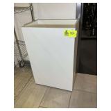 ROLLING TOWEL BIN, 19 IN X 12.5 IN X 29.5 IN. LOT